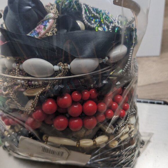 Jewelry Lot 4+ lbs 1146 Wearable Sellable Mystery Lot Free Shipping - Picture 4 of 7